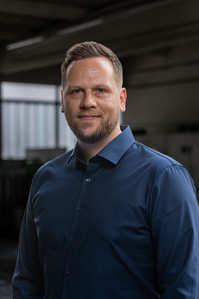 Portrait von Denis Fietz, Kälteanlagenbauermeister und Kundendienstleister bei Götz und Klinger