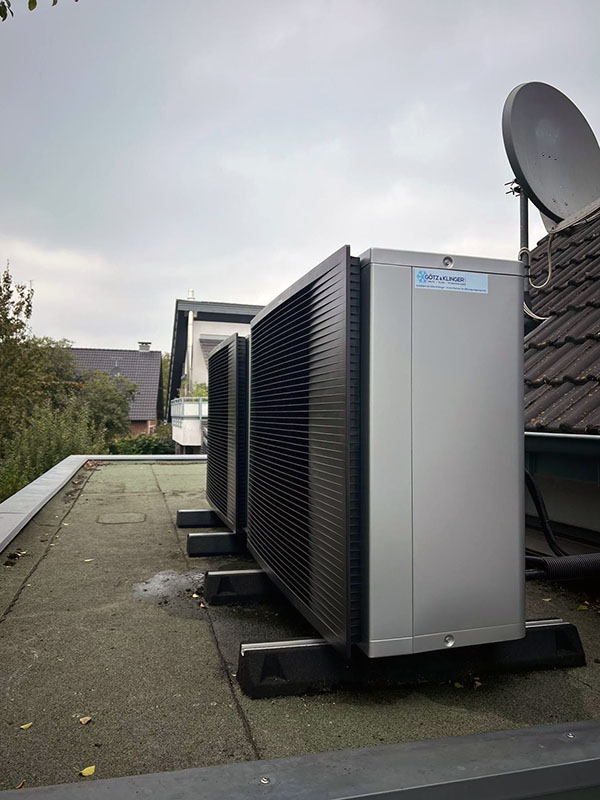 Eine Wärmepumpe die von der Götz & Klinger GmbH aus Duisburg installiert wurde